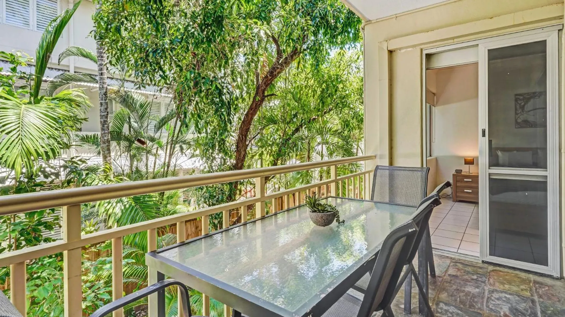 Apartment Cozie Homes - Mantaray On Macrossan Port Douglas